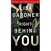 Right Behind You by Lisa Gardner - Paperback Fiction
