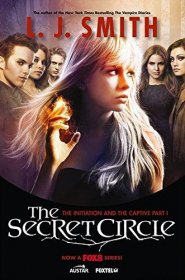 The Secret Circle by L.J. Smith - Paperback Fiction