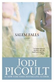 Salem Falls by Jodi Picoult - Paperback