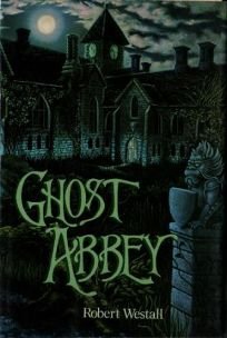 Ghost Abbey by Robert Westall - Paperback USED Scholastic Edition