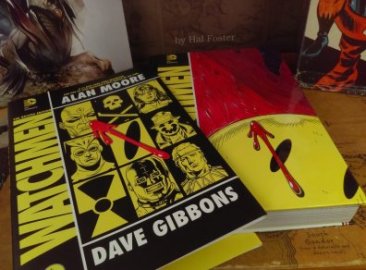 Watchmen Deluxe Edition – by Alan Moore and Dave Gibbons - Hardcover